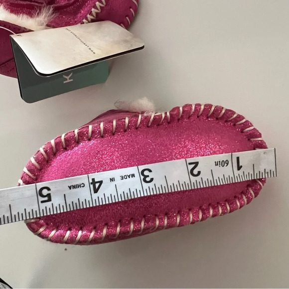 Lamo Baby-Girl's Moc Moccasin, Pink Glitter, Infant - Picture 5 of 9